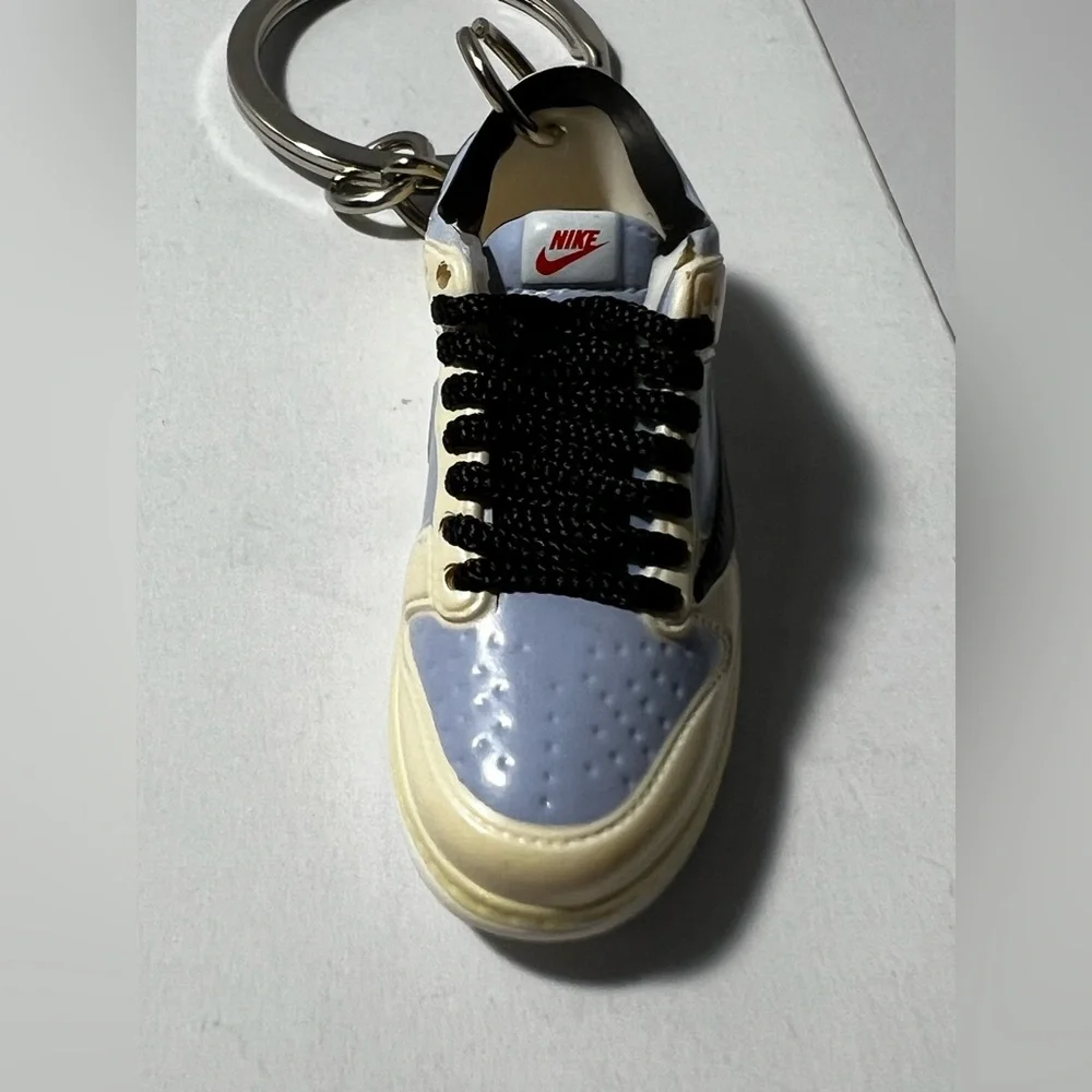 3D‎ Mini Sneaker Keychain dunk low blue cream charm trinket
